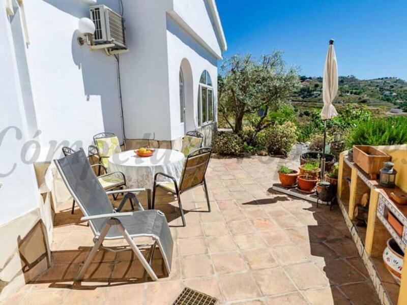 2 bedroom Country House for sale 2 bedroom Country House for sale