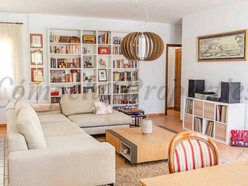 4 bedroom Villa for sale