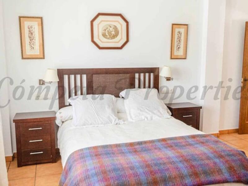 4 bedroom Villa for sale