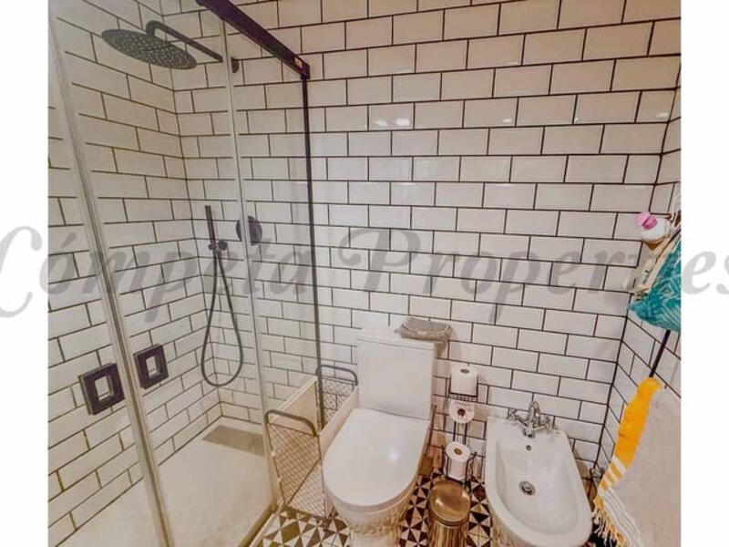 2 slaapkamer Appartement Te koop 2 slaapkamer Appartement Te koop