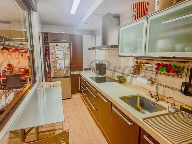 2 slaapkamer Appartement Te koop 2 slaapkamer Appartement Te koop