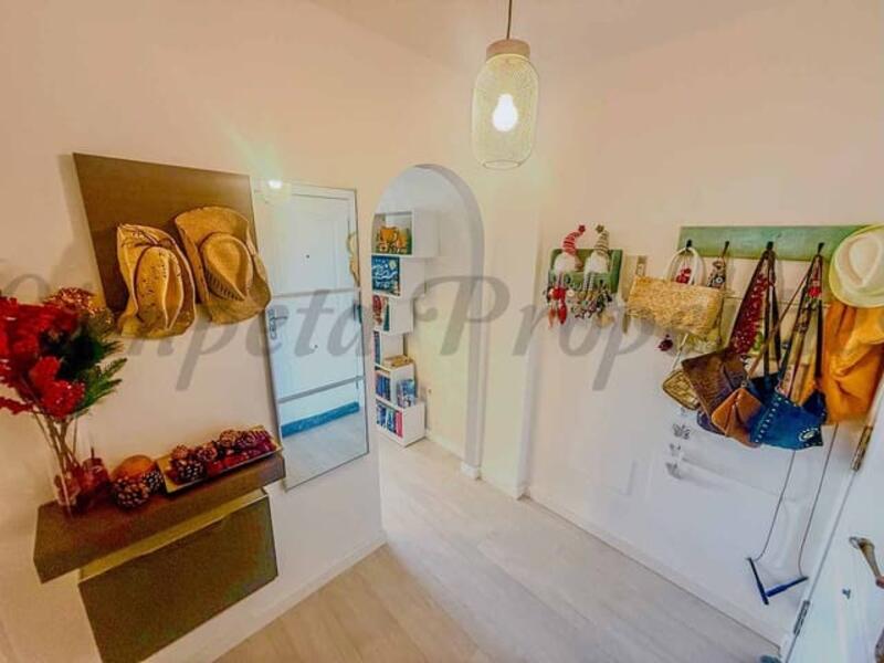 2 slaapkamer Appartement Te koop 2 slaapkamer Appartement Te koop