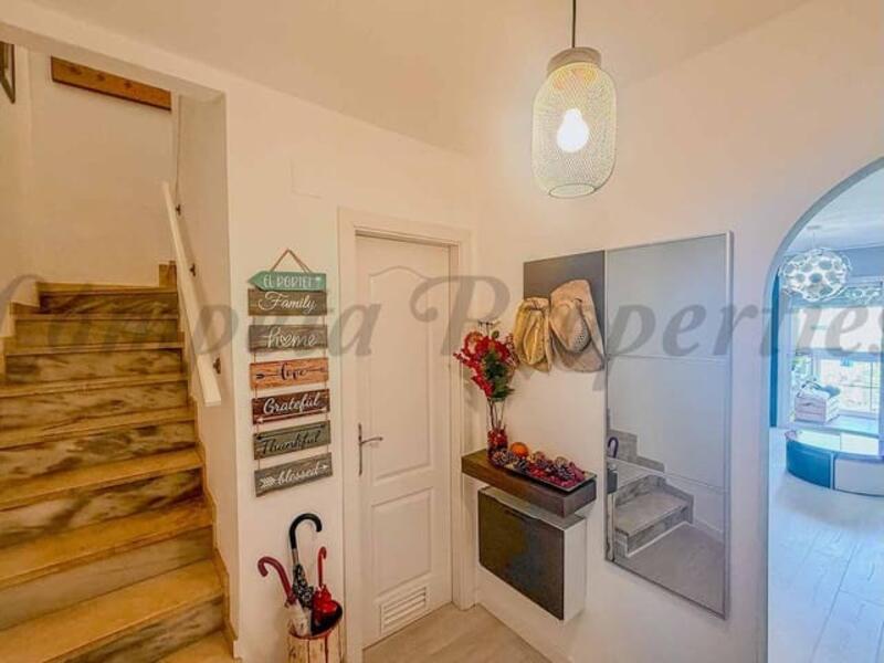 2 slaapkamer Appartement Te koop 2 slaapkamer Appartement Te koop