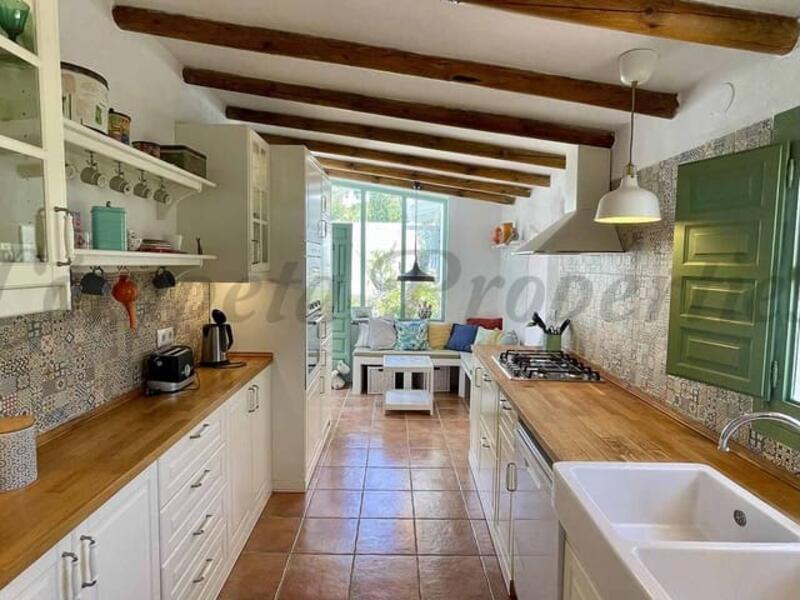 2 bedroom Country House for sale 2 bedroom Country House for sale