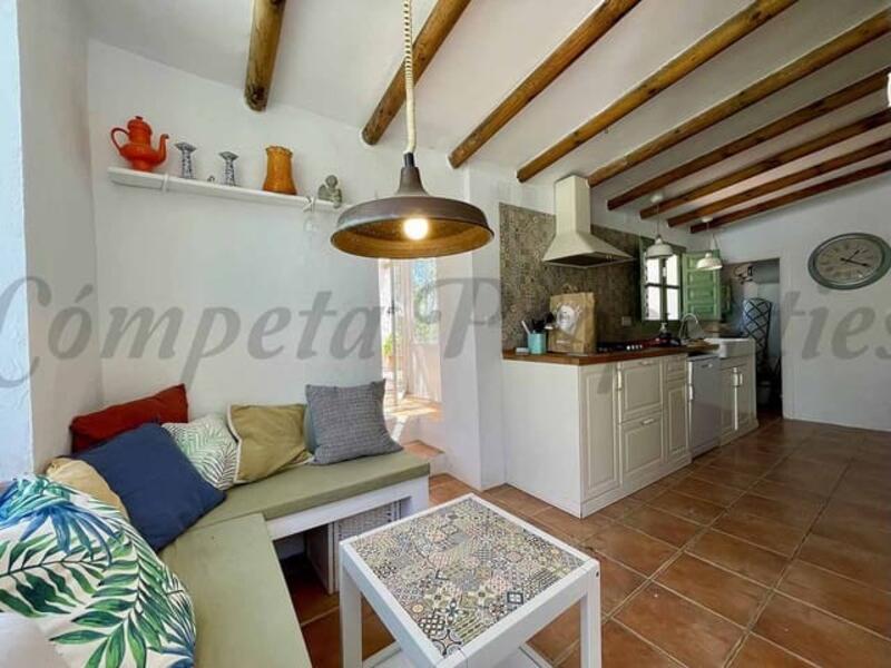 2 bedroom Country House for sale 2 bedroom Country House for sale