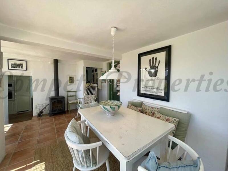 2 bedroom Country House for sale 2 bedroom Country House for sale