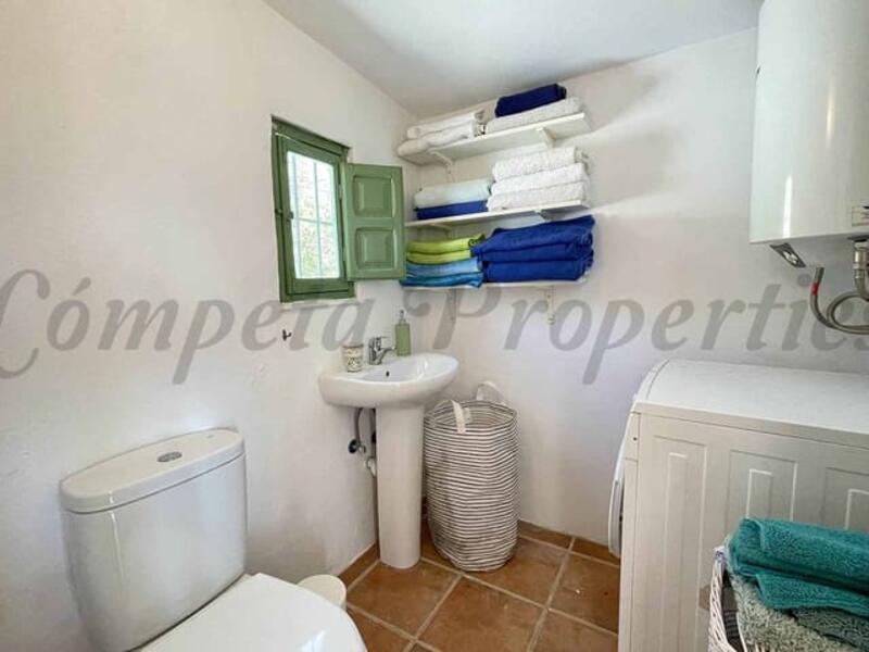2 bedroom Country House for sale 2 bedroom Country House for sale