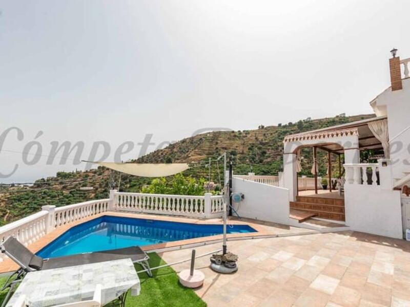 3 bedroom Country House for sale 3 bedroom Country House for sale