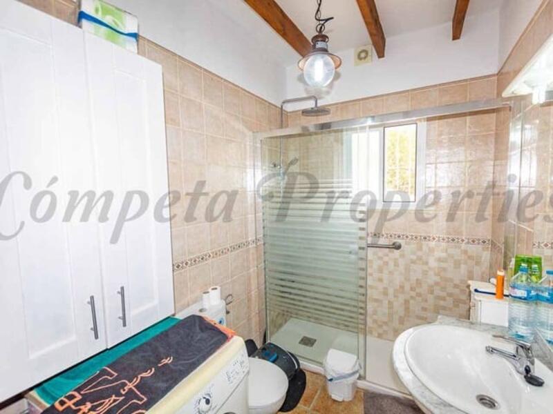 3 bedroom Country House for sale 3 bedroom Country House for sale