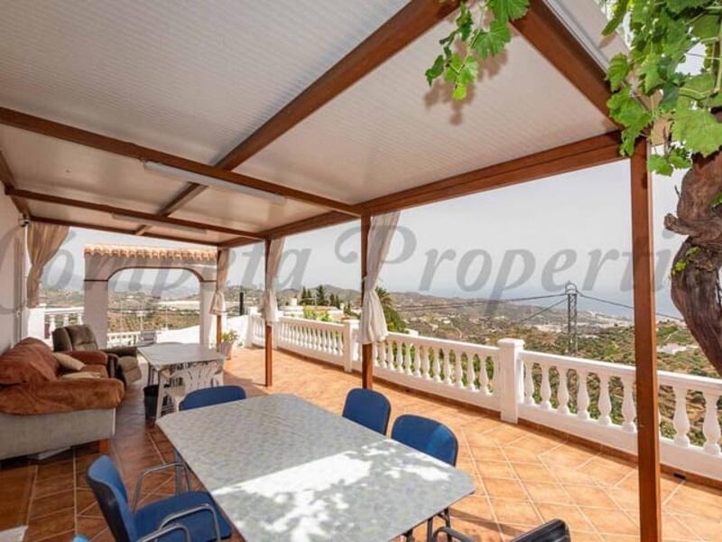 3 bedroom Country House for sale 3 bedroom Country House for sale