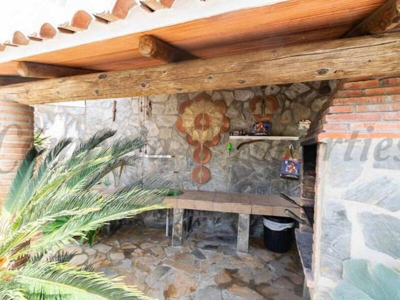 2 bedroom Country House for Long Term Rent