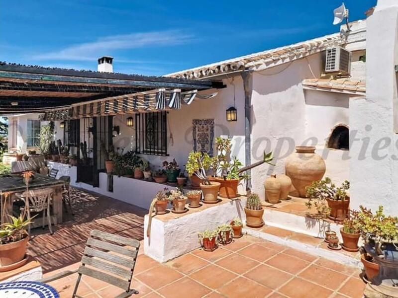 4 bedroom Country House for sale