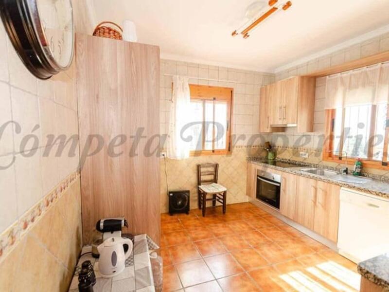 9 bedroom Country House for Long Term Rent 9 bedroom Country House for Long Term Rent