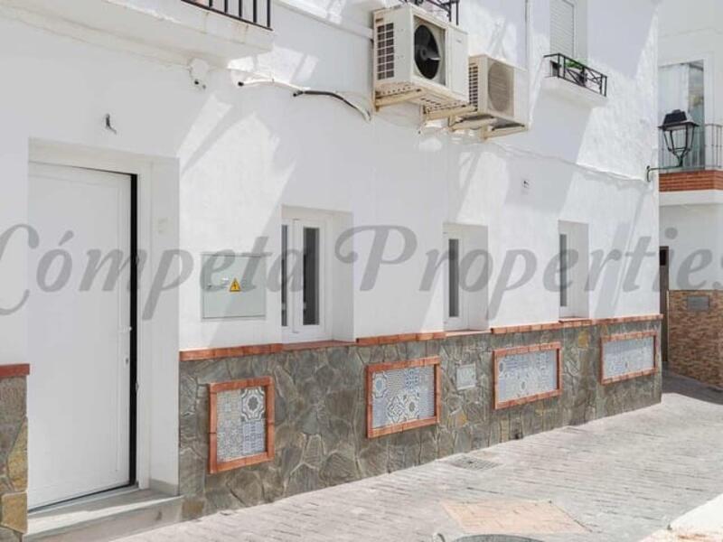 Apartment for sale in Competa, Málaga Apartment for sale in Competa, Málaga