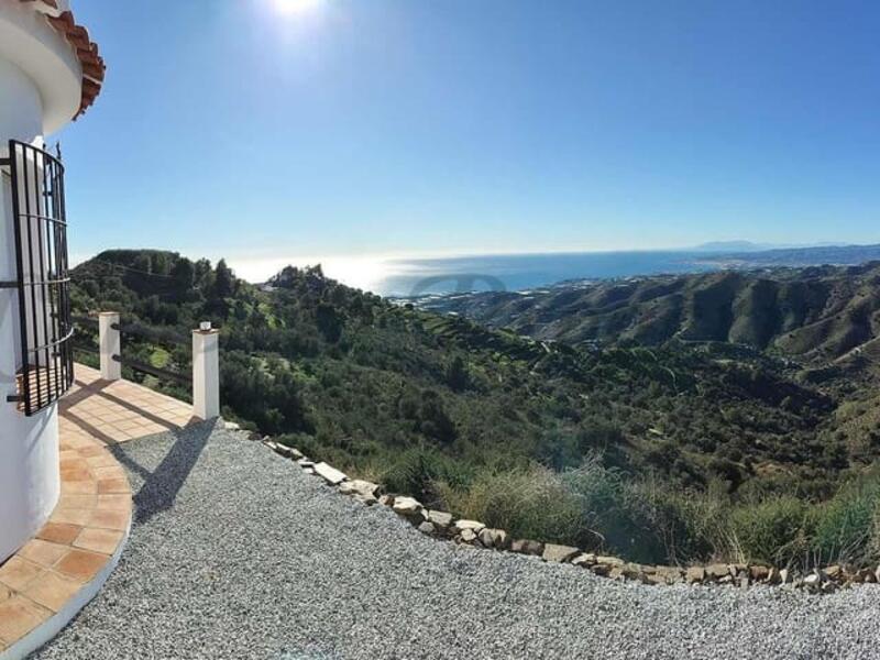 Casa de Campo para alquiler a largo plazo en Torrox, Málaga