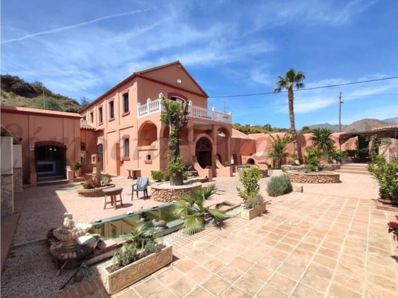 Lantställe till salu i Nerja, Málaga Lantställe till salu i Nerja, Málaga