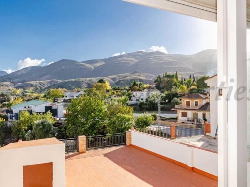 4 bedroom Apartment for sale 4 bedroom Apartment for sale