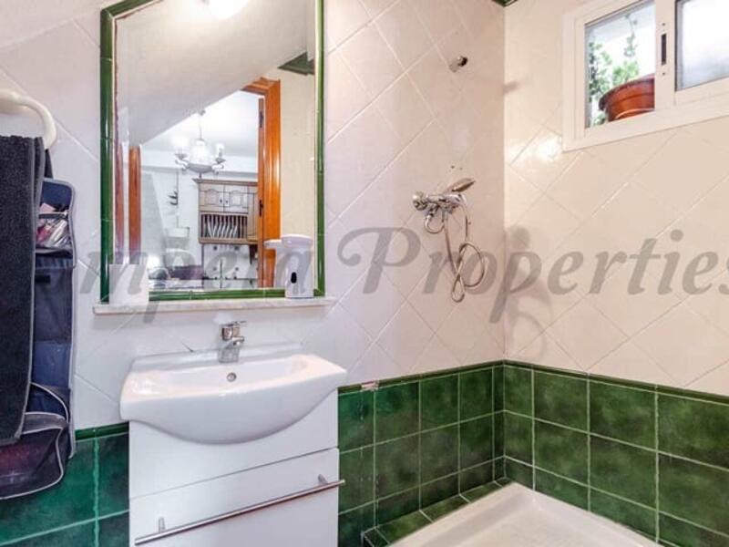 5 bedroom Townhouse for sale 5 bedroom Townhouse for sale