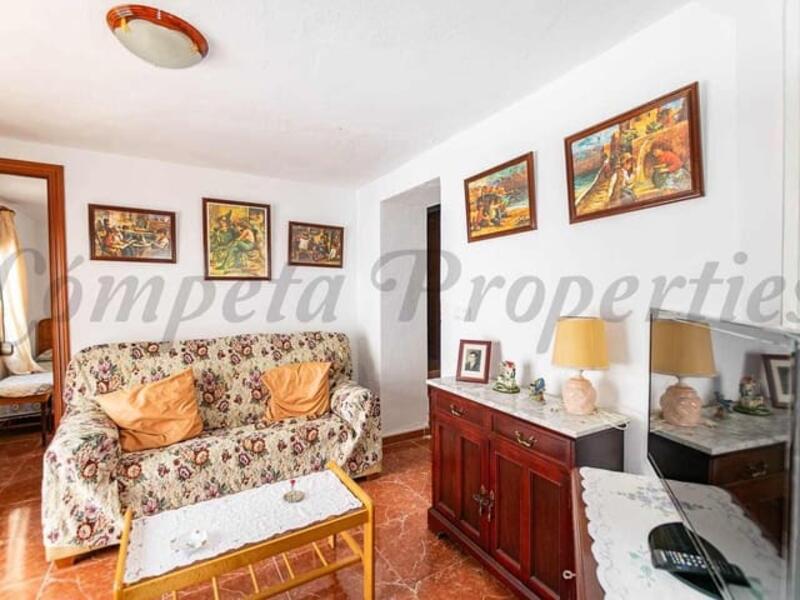 4 slaapkamer Gezinswoning Te koop 4 slaapkamer Gezinswoning Te koop