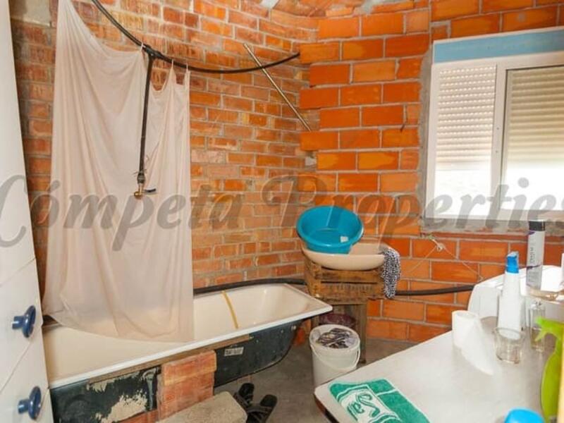 6 slaapkamer Gezinswoning Te koop