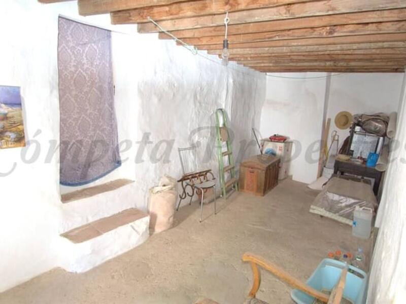 3 спальная комната городская тюрьма продается 3 спальная комната городская тюрьма продается