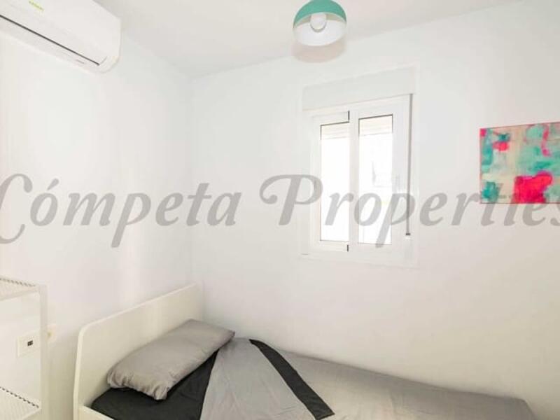 3 bedroom Apartment for Long Term Rent