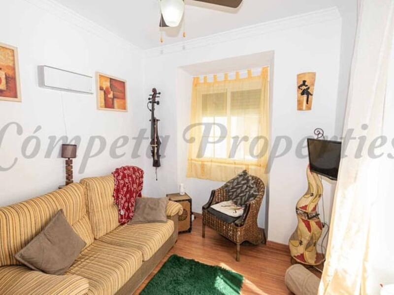 4 slaapkamer Gezinswoning Te koop