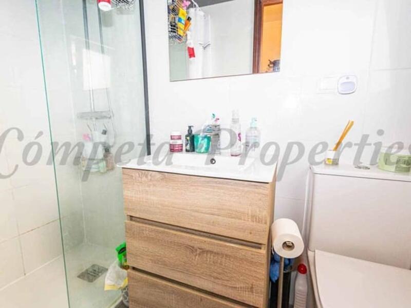 4 slaapkamer Gezinswoning Te koop