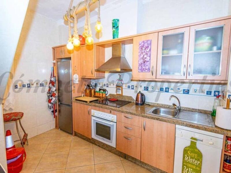 4 slaapkamer Gezinswoning Te koop