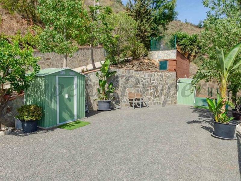3 bedroom Country House for sale