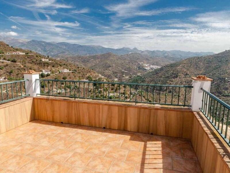 3 bedroom Country House for sale