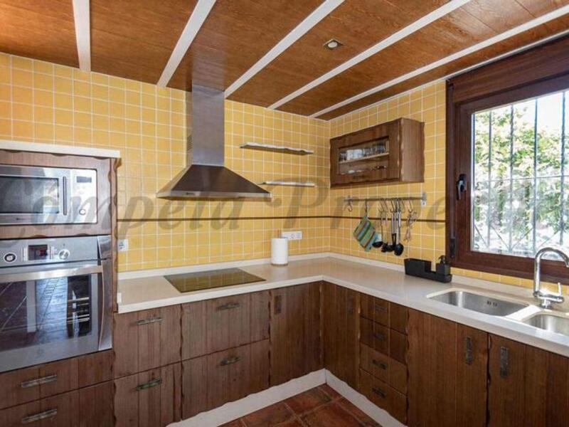 3 slaapkamer Landhuis voor lange termijn huur 3 slaapkamer Landhuis voor lange termijn huur