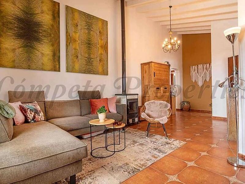 2 bedroom Country House for sale 2 bedroom Country House for sale