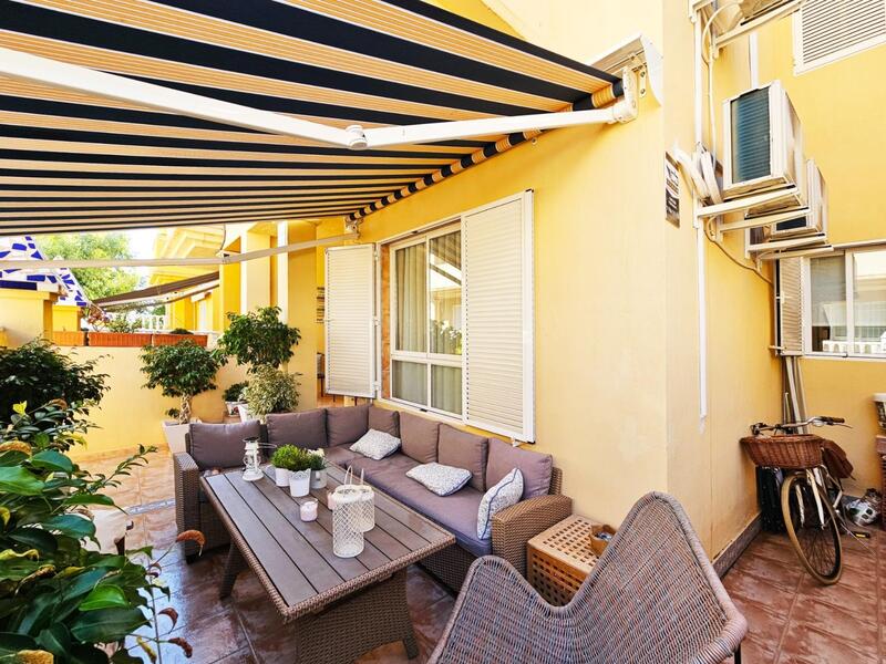 Townhouse for sale in Gran Alacant, Alicante