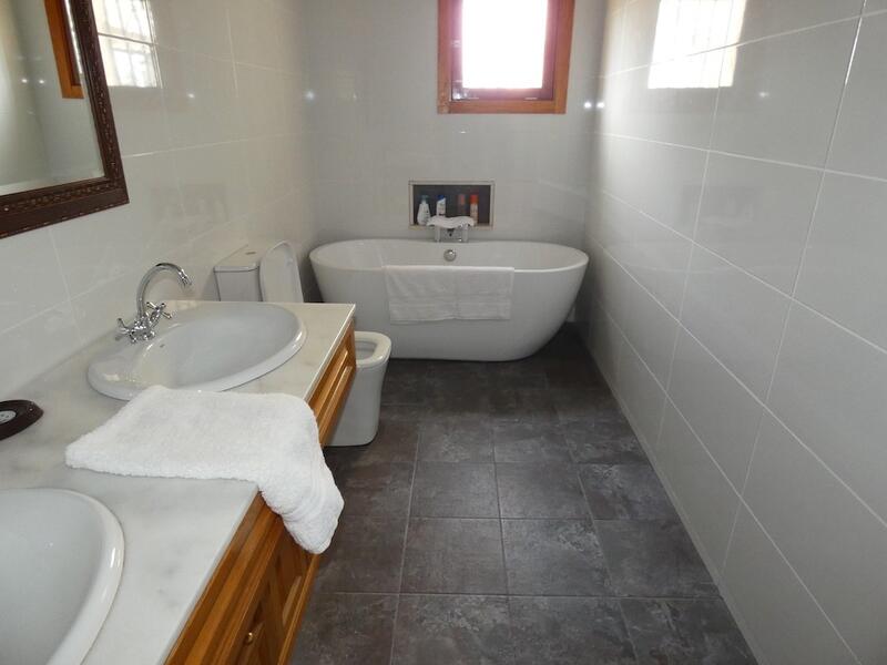 4 bedroom Country House for sale