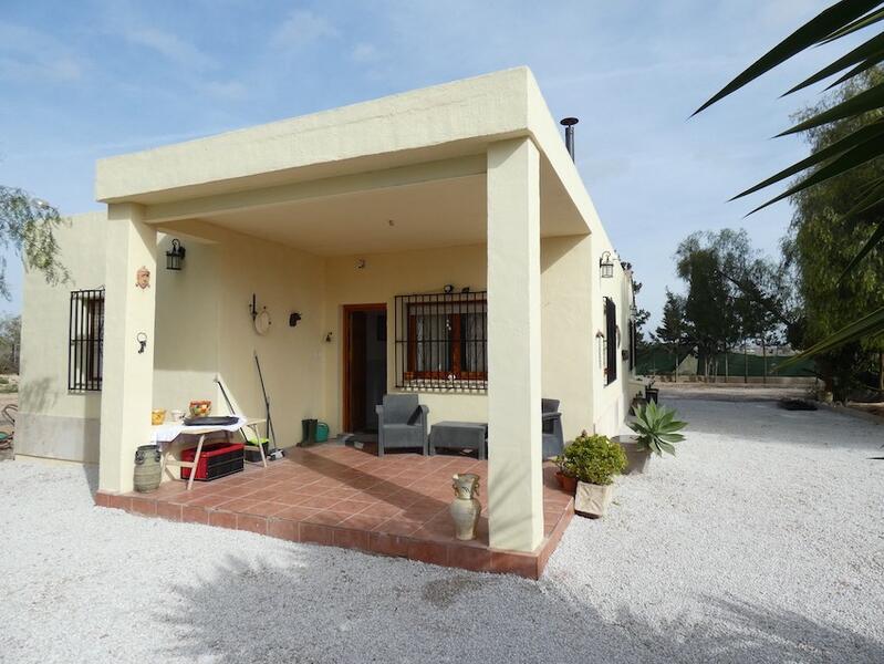 4 bedroom Country House for sale