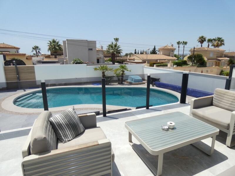 Villa till salu i Ciudad Quesada, Alicante