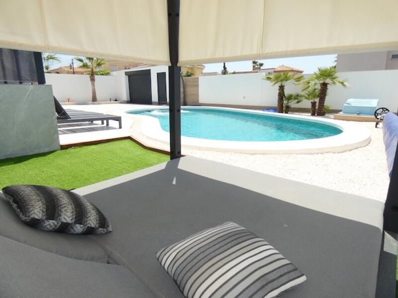4 bedroom Villa for sale