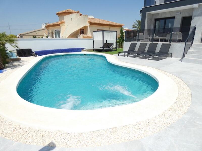 4 bedroom Villa for sale