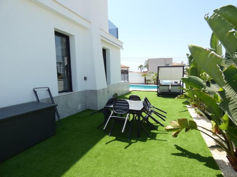 4 bedroom Villa for sale