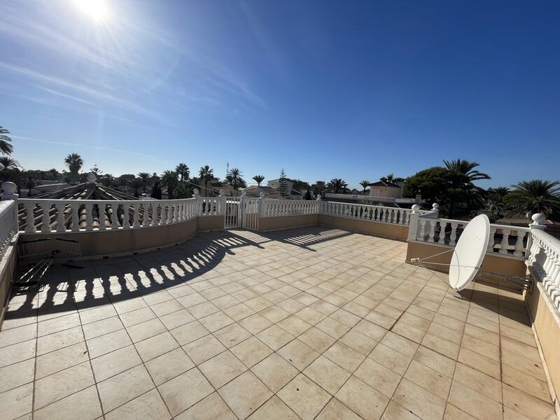 7 Cuarto Villa en venta