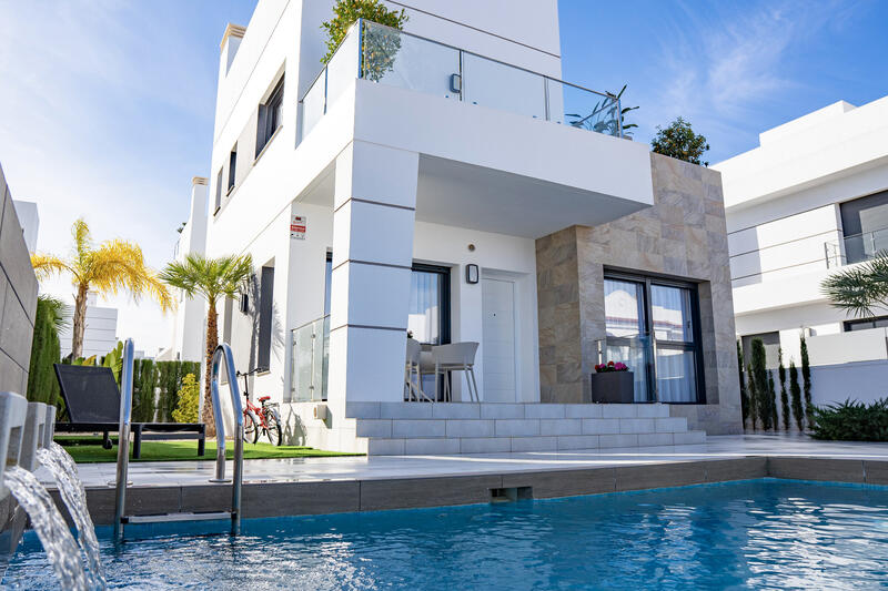 Villa for sale in Ciudad Quesada, Alicante