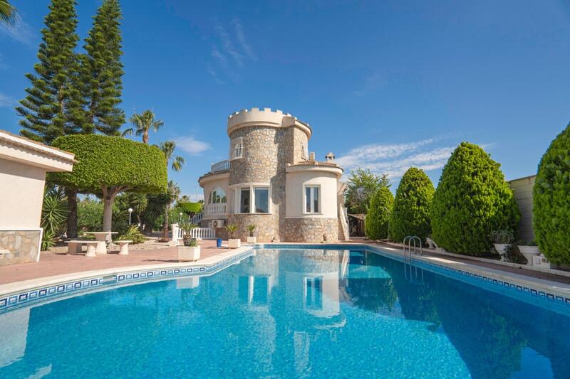 Villa en venta en Ciudad Quesada, Alicante
