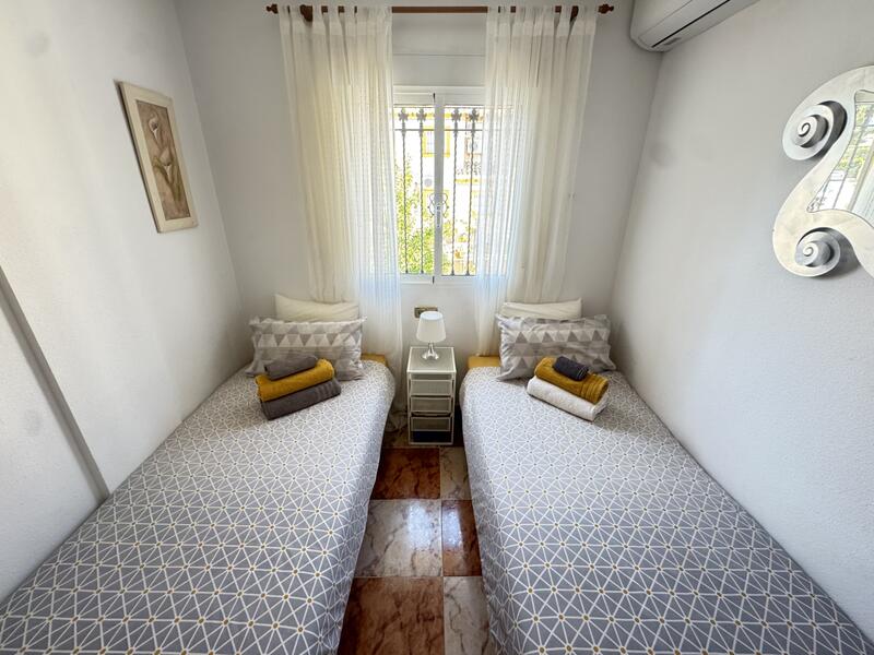 3 slaapkamer Gezinswoning Te koop
