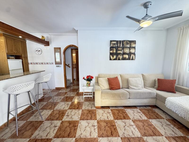 3 slaapkamer Gezinswoning Te koop