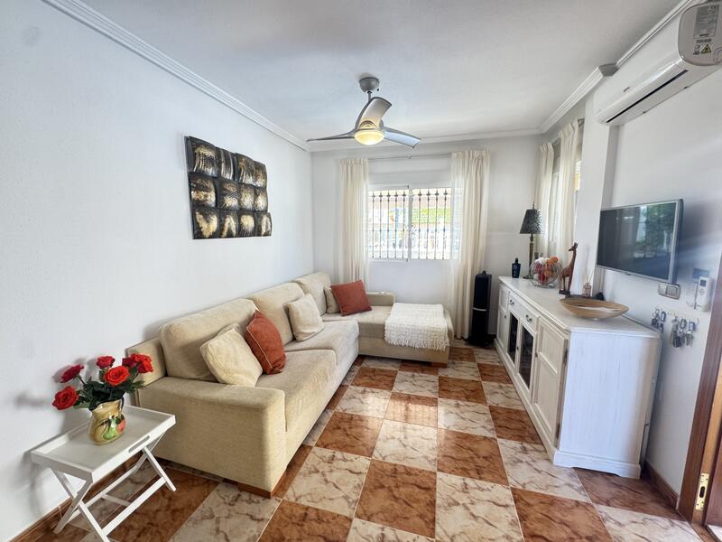 3 slaapkamer Gezinswoning Te koop