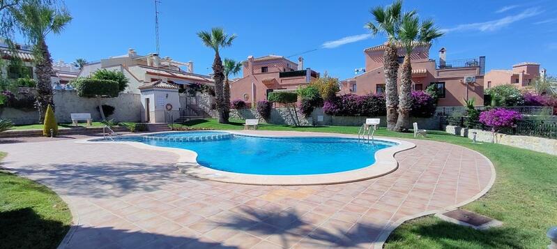 Gezinswoning Te koop in San Miguel de Salinas, Alicante