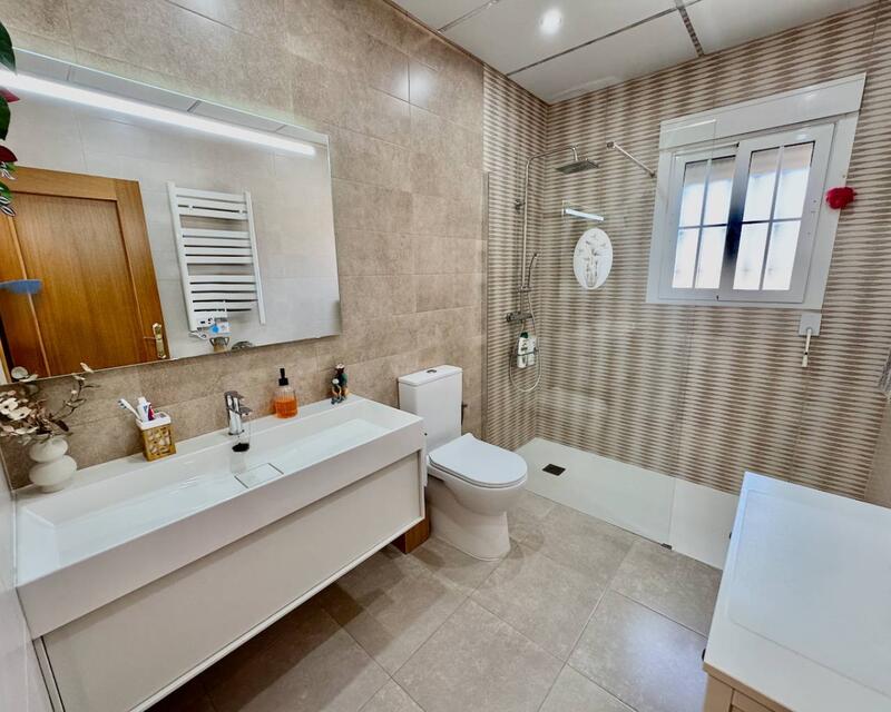 3 slaapkamer Landhuis Te koop