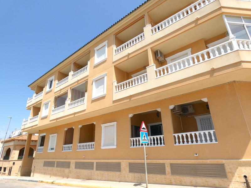Apartment for sale in Algorfa, Alicante