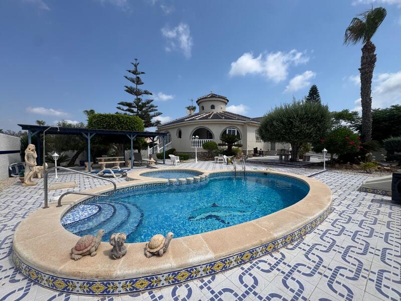 Villa til salg i Ciudad Quesada, Alicante